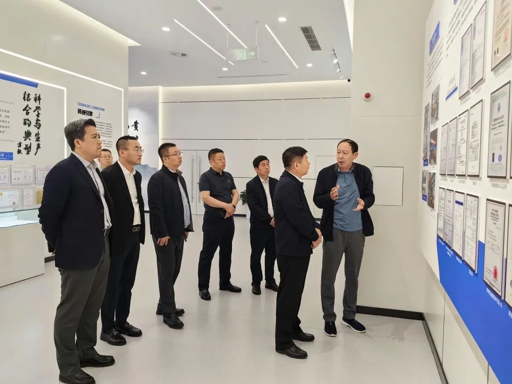 公司总经理王砚参加太和区招商考察工作